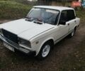 ВАЗ 2107 1989 в Теребовле на Automoto.ua Белый ВАЗ 2107, объемом двигателя 0 л и пробегом 159 тыс. км за 950 $, фото 1 на Automoto.ua