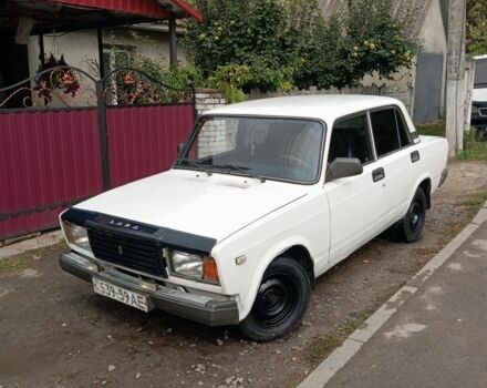 ВАЗ 2107 1989 в Бару на Automoto.ua Белый ВАЗ 2107, объемом двигателя 0 л и пробегом 100 тыс. км за 600 $, фото 6 на Automoto.ua