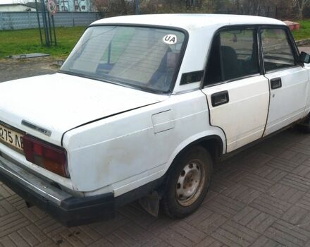 Белый ВАЗ 2107, объемом двигателя 1 л и пробегом 99 тыс. км за 555 $, фото 5 на Automoto.ua