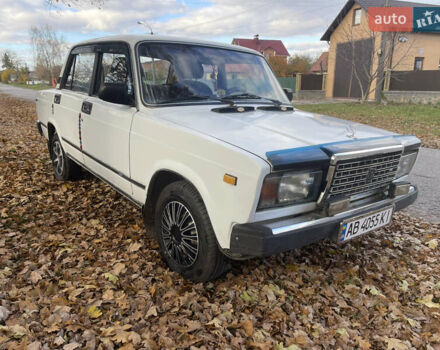 ВАЗ 2107 1989 в Виннице на Automoto.ua Белый ВАЗ 2107, объемом двигателя 1.45 л и пробегом 777 тыс. км за 900 $, фото 1 на Automoto.ua