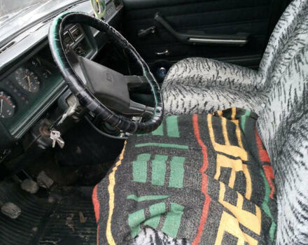 Белый ВАЗ 2107, объемом двигателя 1.5 л и пробегом 180 тыс. км за 471 $, фото 6 на Automoto.ua