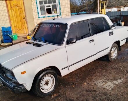 Белый ВАЗ 2107, объемом двигателя 1.5 л и пробегом 5 тыс. км за 355 $, фото 1 на Automoto.ua