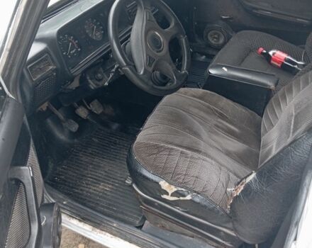 ВАЗ 2107 1989 в Бару на Automoto.ua Белый ВАЗ 2107, объемом двигателя 0 л и пробегом 100 тыс. км за 600 $, фото 4 на Automoto.ua