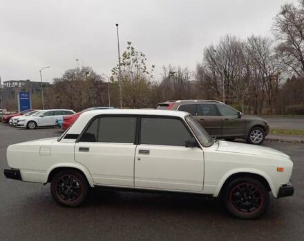 Білий ВАЗ 2107, об'ємом двигуна 1.5 л та пробігом 112 тис. км за 3000 $, фото 3 на Automoto.ua