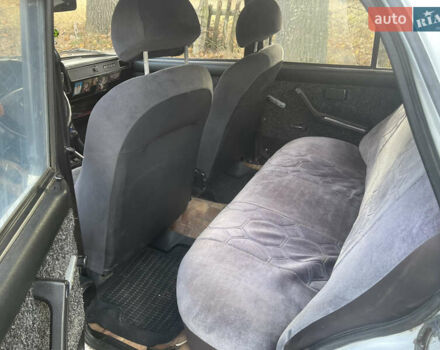 ВАЗ 2107 1989 в Виннице на Automoto.ua Белый ВАЗ 2107, объемом двигателя 1.45 л и пробегом 777 тыс. км за 900 $, фото 4 на Automoto.ua