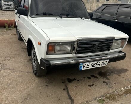 Белый ВАЗ 2107, объемом двигателя 1.5 л и пробегом 140 тыс. км за 1100 $, фото 2 на Automoto.ua