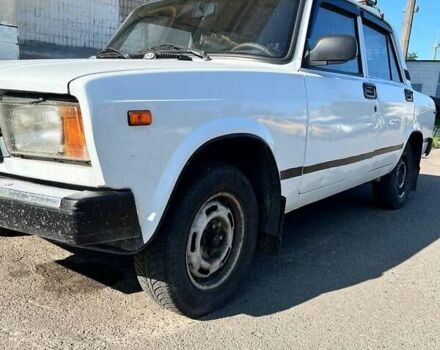 Білий ВАЗ 2107, об'ємом двигуна 1.45 л та пробігом 190 тис. км за 1100 $, фото 3 на Automoto.ua