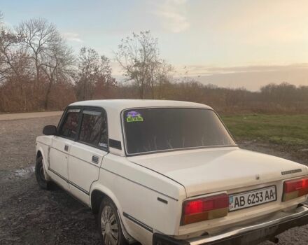 Белый ВАЗ 2107, объемом двигателя 1.5 л и пробегом 50 тыс. км за 595 $, фото 4 на Automoto.ua