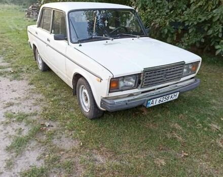 Белый ВАЗ 2107, объемом двигателя 1.3 л и пробегом 100 тыс. км за 472 $, фото 2 на Automoto.ua