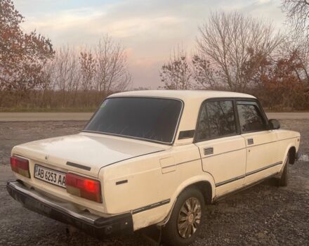 Белый ВАЗ 2107, объемом двигателя 1.5 л и пробегом 50 тыс. км за 595 $, фото 3 на Automoto.ua