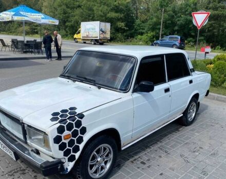 Белый ВАЗ 2107, объемом двигателя 1.5 л и пробегом 77 тыс. км за 800 $, фото 2 на Automoto.ua