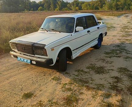 Білий ВАЗ 2107, об'ємом двигуна 1.5 л та пробігом 0 тис. км за 2500 $, фото 7 на Automoto.ua