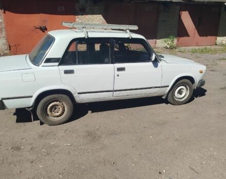 Белый ВАЗ 2107, объемом двигателя 5 л и пробегом 70 тыс. км за 1000 $, фото 5 на Automoto.ua