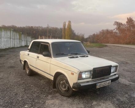 Белый ВАЗ 2107, объемом двигателя 1.5 л и пробегом 50 тыс. км за 595 $, фото 2 на Automoto.ua