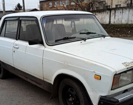 Белый ВАЗ 2107, объемом двигателя 0 л и пробегом 300 тыс. км за 400 $, фото 2 на Automoto.ua