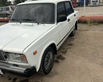 Белый ВАЗ 2107, объемом двигателя 1.5 л и пробегом 140 тыс. км за 1100 $, фото 3 на Automoto.ua