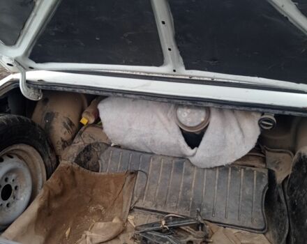 Белый ВАЗ 2107, объемом двигателя 1.5 л и пробегом 2 тыс. км за 572 $, фото 3 на Automoto.ua