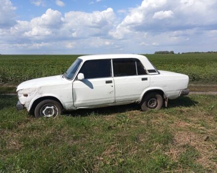 Белый ВАЗ 2107, объемом двигателя 0 л и пробегом 30 тыс. км за 500 $, фото 2 на Automoto.ua