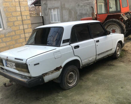 Белый ВАЗ 2107, объемом двигателя 1.5 л и пробегом 312 тыс. км за 400 $, фото 2 на Automoto.ua
