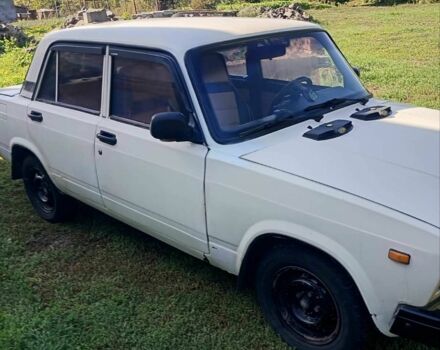 Белый ВАЗ 2107, объемом двигателя 1.5 л и пробегом 260 тыс. км за 1200 $, фото 3 на Automoto.ua