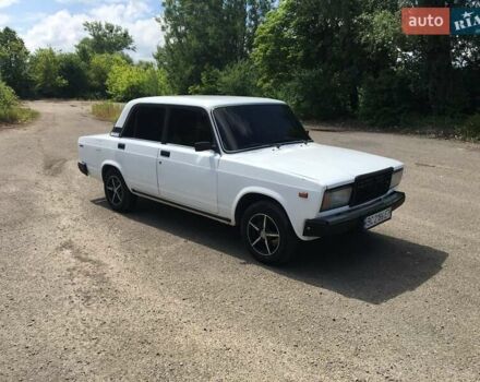 Белый ВАЗ 2107, объемом двигателя 1.5 л и пробегом 200 тыс. км за 850 $, фото 3 на Automoto.ua