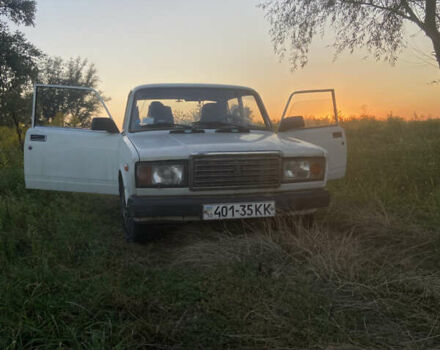 ВАЗ 2107 1991 в Броварах на Automoto.ua Белый ВАЗ 2107, объемом двигателя 1.5 л и пробегом 100 тыс. км за 837 $, фото 1 на Automoto.ua
