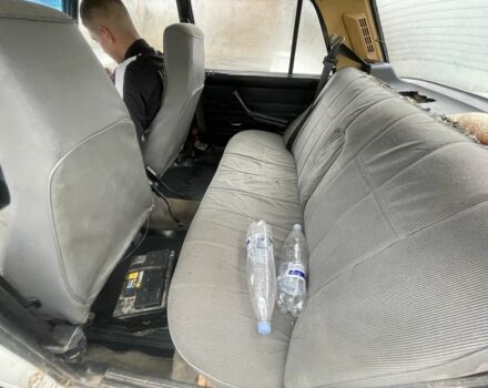 Белый ВАЗ 2107, объемом двигателя 1.5 л и пробегом 31 тыс. км за 357 $, фото 5 на Automoto.ua