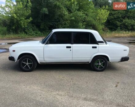 Белый ВАЗ 2107, объемом двигателя 1.5 л и пробегом 200 тыс. км за 850 $, фото 5 на Automoto.ua