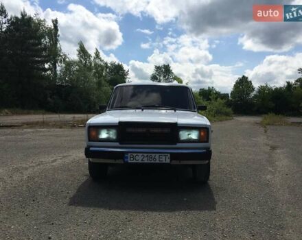Белый ВАЗ 2107, объемом двигателя 1.5 л и пробегом 200 тыс. км за 850 $, фото 1 на Automoto.ua