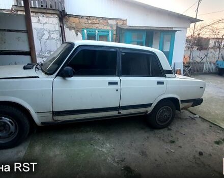 Белый ВАЗ 2107, объемом двигателя 1.5 л и пробегом 0 тыс. км за 650 $, фото 5 на Automoto.ua