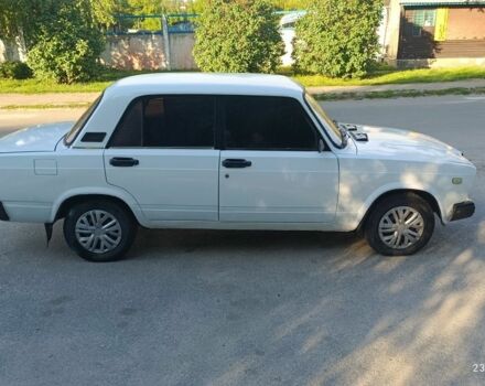 Белый ВАЗ 2107, объемом двигателя 1.5 л и пробегом 300 тыс. км за 629 $, фото 7 на Automoto.ua