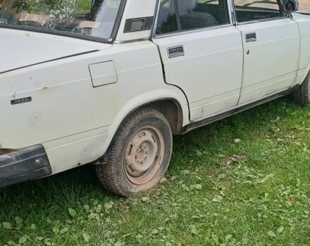 Белый ВАЗ 2107, объемом двигателя 1 л и пробегом 160 тыс. км за 409 $, фото 1 на Automoto.ua
