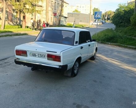 Белый ВАЗ 2107, объемом двигателя 1.5 л и пробегом 300 тыс. км за 629 $, фото 5 на Automoto.ua