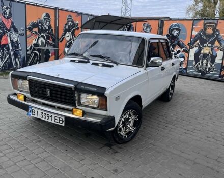 ВАЗ 2107 1992 у Кременчуге на Automoto.ua Білий ВАЗ 2107, об'ємом двигуна 1.5 л та пробігом 158 тис. км за 1150 $, фото 2 на Automoto.ua