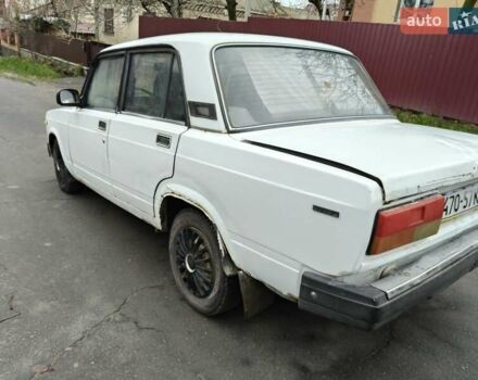 Белый ВАЗ 2107, объемом двигателя 1.5 л и пробегом 200 тыс. км за 500 $, фото 6 на Automoto.ua