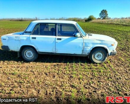 Белый ВАЗ 2107, объемом двигателя 1.5 л и пробегом 0 тыс. км за 500 $, фото 3 на Automoto.ua