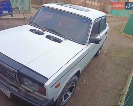 Белый ВАЗ 2107, объемом двигателя 1.7 л и пробегом 140 тыс. км за 1200 $, фото 5 на Automoto.ua