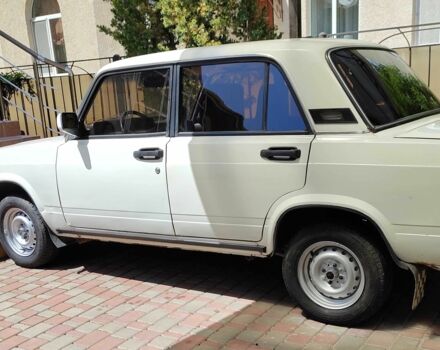 Белый ВАЗ 2107, объемом двигателя 1.5 л и пробегом 1 тыс. км за 950 $, фото 1 на Automoto.ua