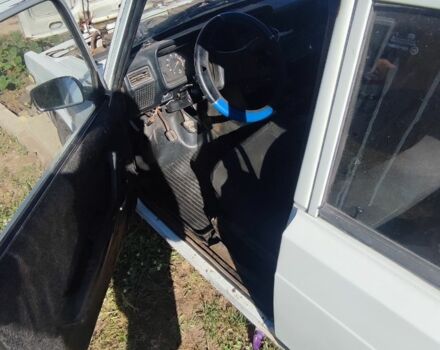 ВАЗ 2107 1994 в Зенькове на Automoto.ua Белый ВАЗ 2107, объемом двигателя 1.5 л и пробегом 350 тыс. км за 358 $, фото 7 на Automoto.ua