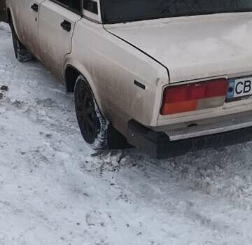 Белый ВАЗ 2107, объемом двигателя 1.3 л и пробегом 84 тыс. км за 950 $, фото 2 на Automoto.ua