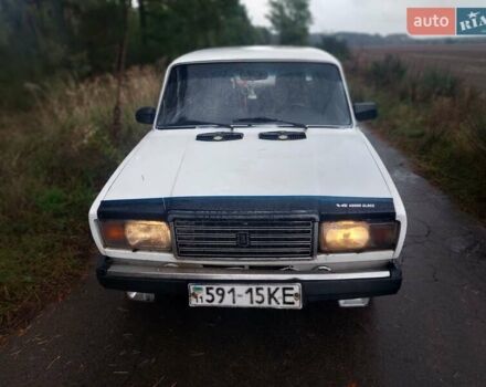 ВАЗ 2107 1994 в Ровно на Automoto.ua Белый ВАЗ 2107, объемом двигателя 1.6 л и пробегом 165 тыс. км за 900 $, фото 2 на Automoto.ua