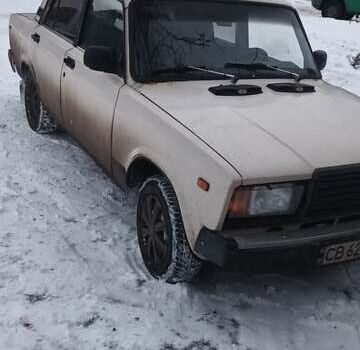 Белый ВАЗ 2107, объемом двигателя 1.3 л и пробегом 84 тыс. км за 950 $, фото 3 на Automoto.ua