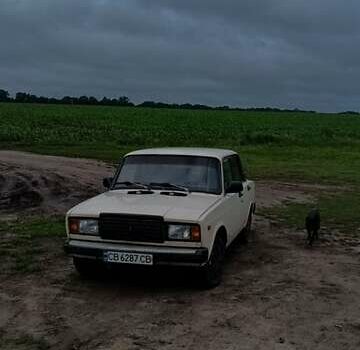 Белый ВАЗ 2107, объемом двигателя 1.3 л и пробегом 84 тыс. км за 950 $, фото 10 на Automoto.ua