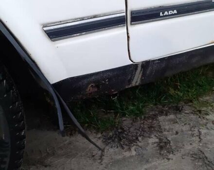 Белый ВАЗ 2107, объемом двигателя 1.45 л и пробегом 30 тыс. км за 1350 $, фото 15 на Automoto.ua