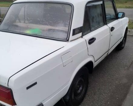 Белый ВАЗ 2107, объемом двигателя 1.45 л и пробегом 30 тыс. км за 1350 $, фото 2 на Automoto.ua