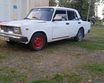 Белый ВАЗ 2107, объемом двигателя 1.5 л и пробегом 89 тыс. км за 443 $, фото 4 на Automoto.ua