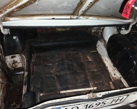 Белый ВАЗ 2107, объемом двигателя 1.5 л и пробегом 50 тыс. км за 355 $, фото 9 на Automoto.ua