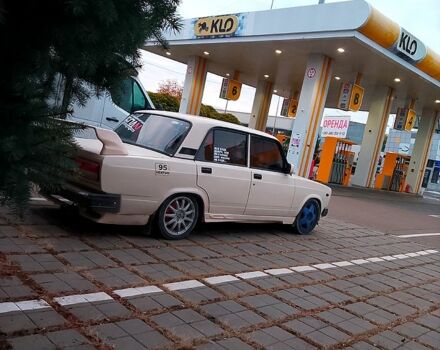 Белый ВАЗ 2107, объемом двигателя 1.6 л и пробегом 0 тыс. км за 1500 $, фото 1 на Automoto.ua