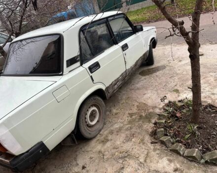 Белый ВАЗ 2107, объемом двигателя 1.5 л и пробегом 120 тыс. км за 450 $, фото 5 на Automoto.ua