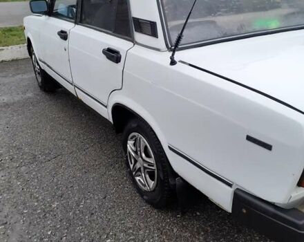 Белый ВАЗ 2107, объемом двигателя 1.45 л и пробегом 30 тыс. км за 1350 $, фото 3 на Automoto.ua